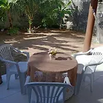 Casa Ampla Com 3 Quartos E Piscina Com Hidromassagem